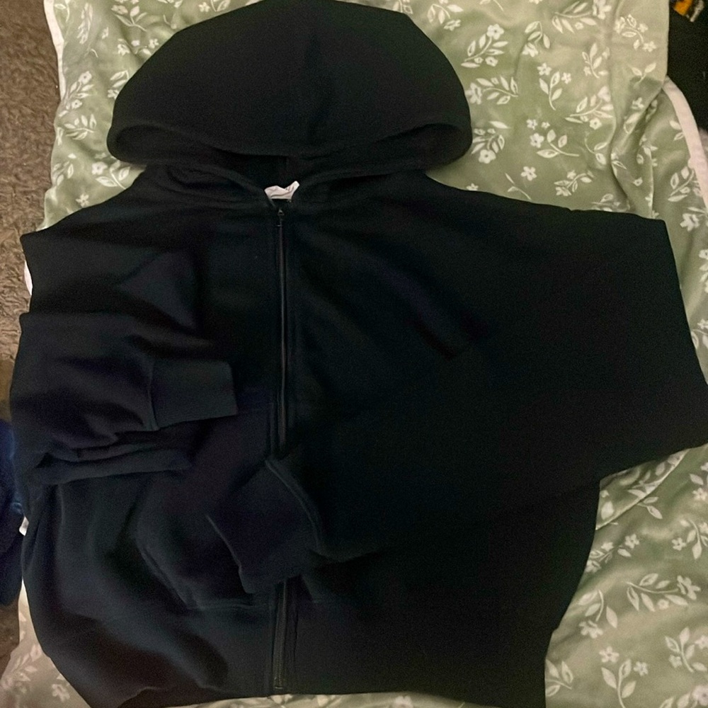 Black chop hoodie